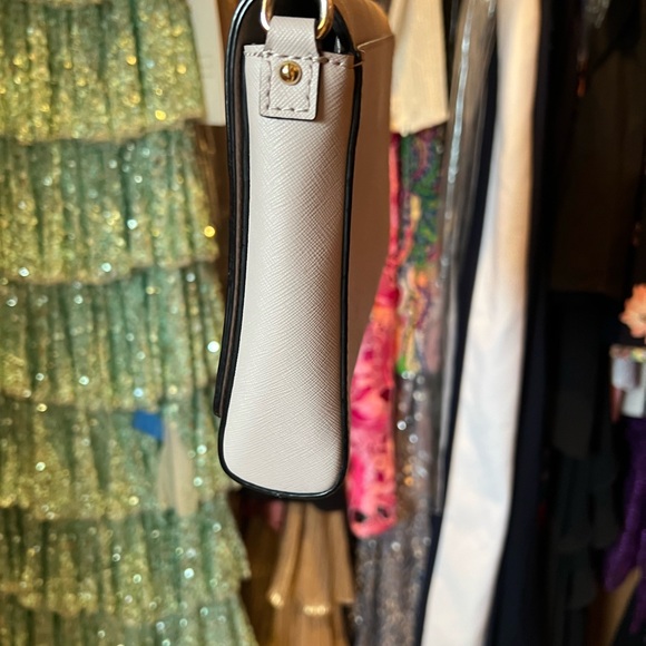 Kate Spade Light Cream Crossbody Bag - Picture 5 of 13